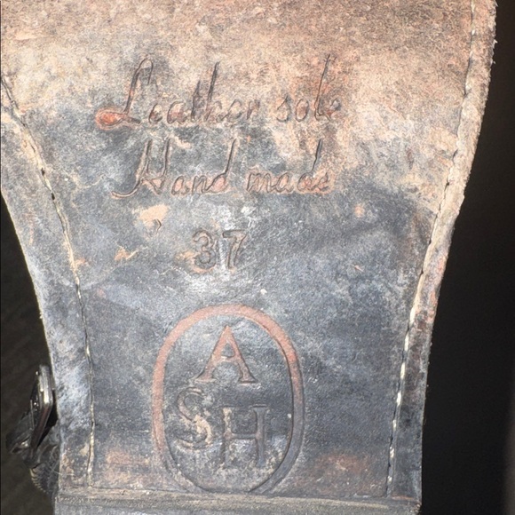 These boots were made for walkin’!  Sweet Ash ankle cowboy boots. Size 37 or 7 - Picture 7 of 8